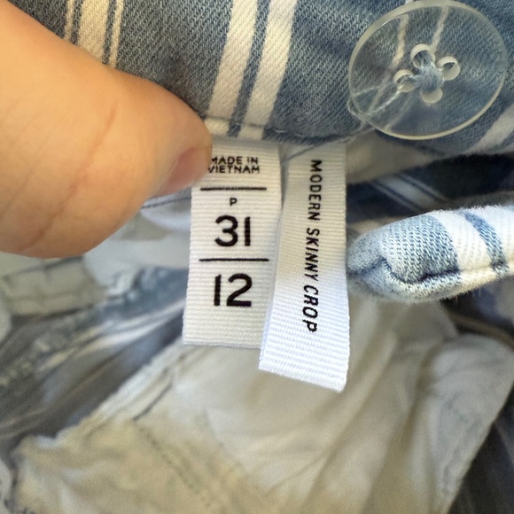 LOFT Women's Blue/White Striped Modern Skinny Crop Pants, size petite 31/12 - Picture 7 of 8